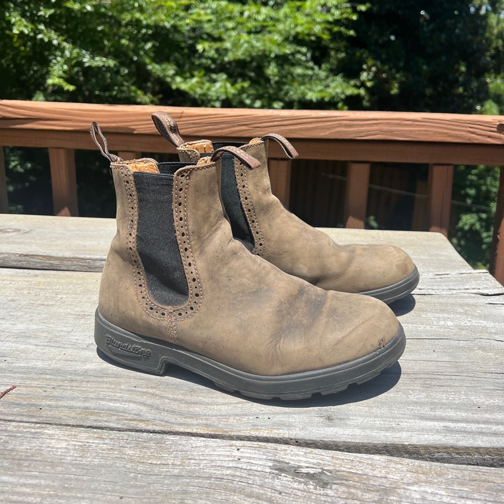 Women’s Blundstone High Top Boots in Rustic Brown